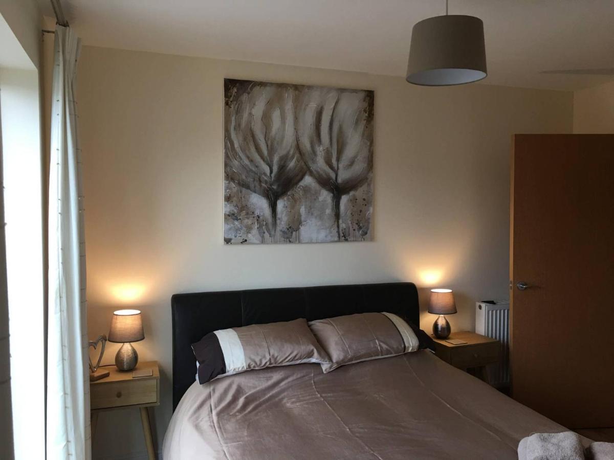Penthouse Apartment On The River - 65 Skipper Way Saint Neots Exteriör bild