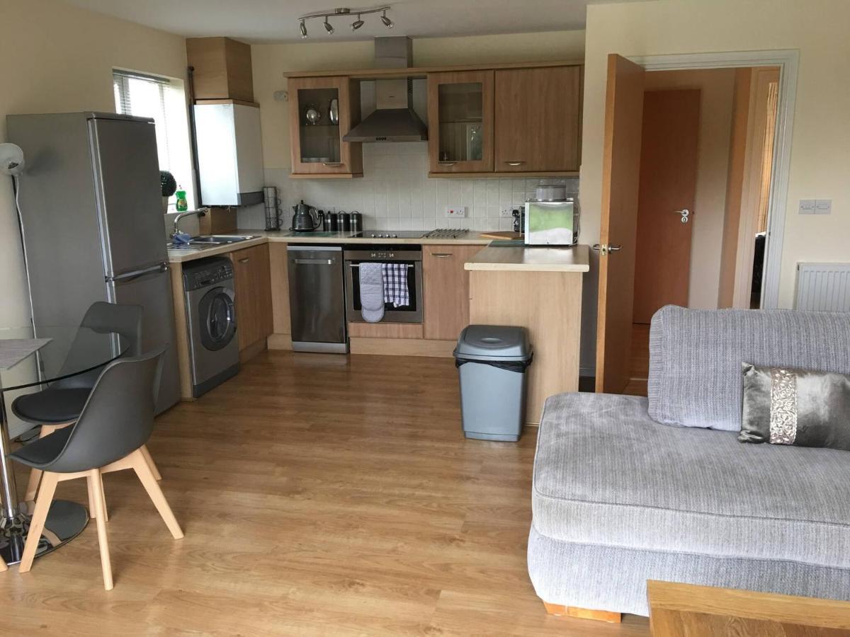 Penthouse Apartment On The River - 65 Skipper Way Saint Neots Exteriör bild