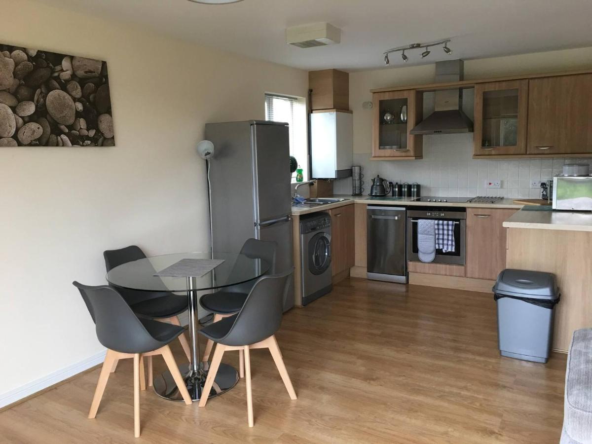 Penthouse Apartment On The River - 65 Skipper Way Saint Neots Exteriör bild